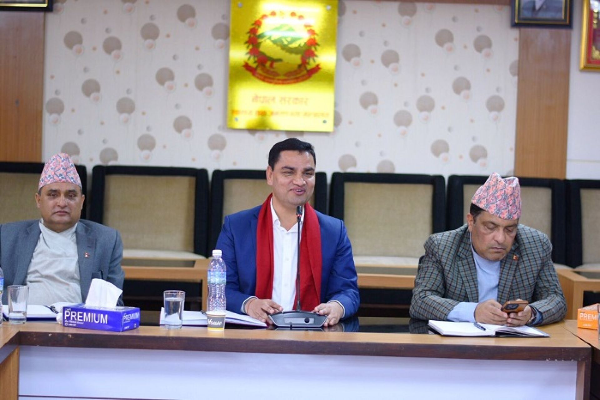 कार्यालय समयमा चिकित्सक नभएको गुनासो आएपछि कारबाही गर्न स्वास्थ्य मन्त्रालयको पत्र
